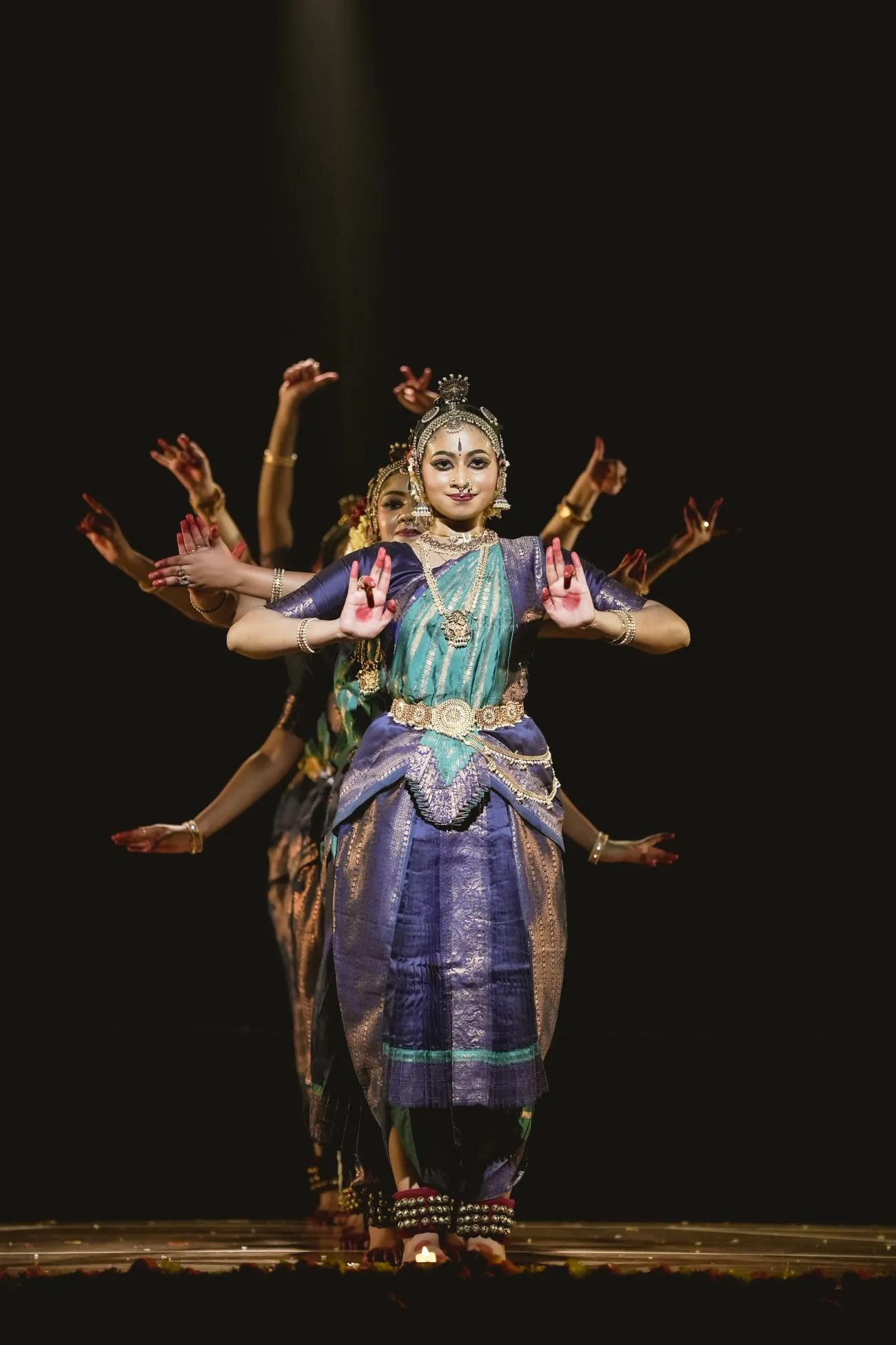 Group Bharatanatyam performance by Bharathanjali classical dance institute in Abu Dhabi